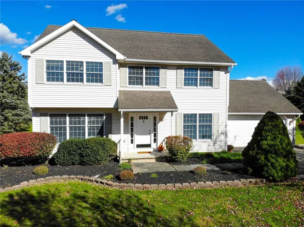 4 Tara Pl, Painted Post, NY 14870