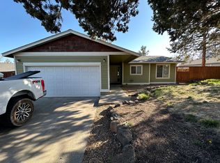 2017 NE Wells Acres Rd, Bend, OR 97701