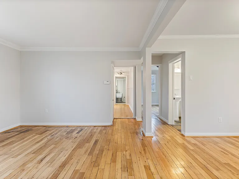 3010 Hessel Ave — Photo 5