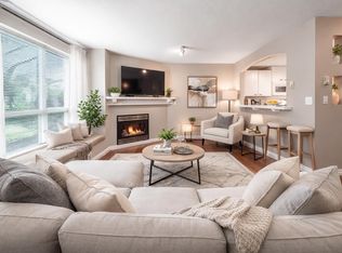 1015 Lynn Valley Rd #15, North Vancouver, BC