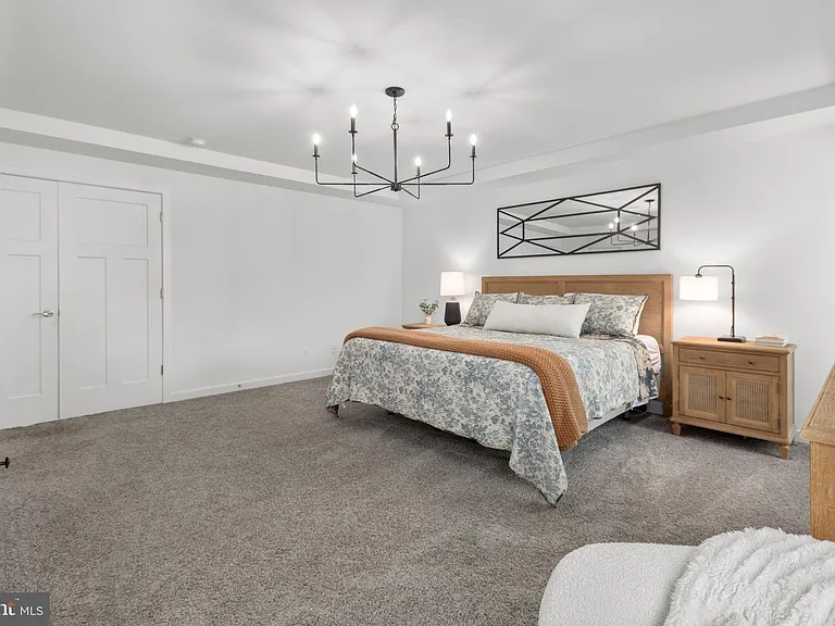 15 Grove Ln — Photo 25