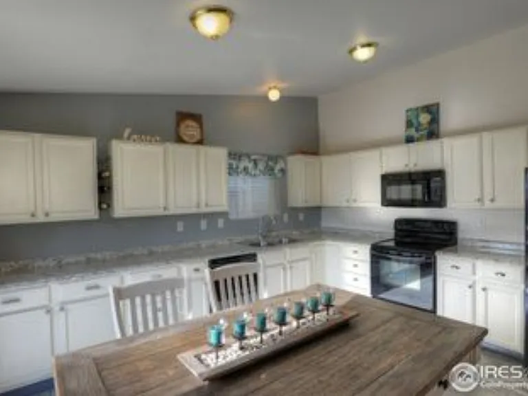 1559 S Dusk Dr — Photo 10