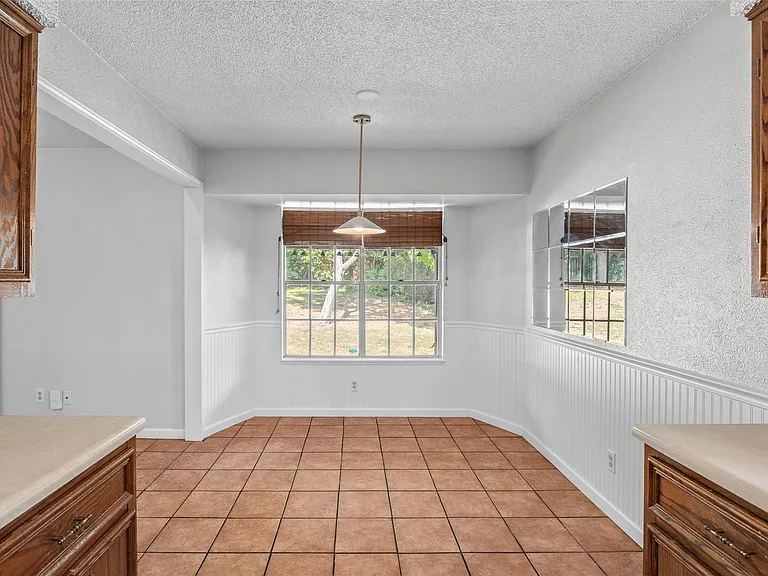 7506 Glenhill Rd — Photo 9