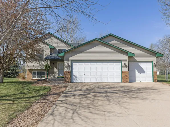 812 S Elm St, Belle Plaine, MN 56011