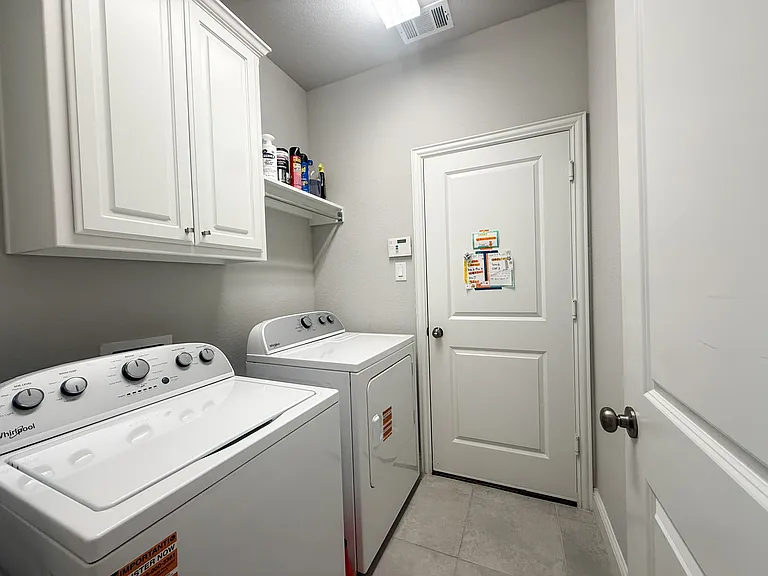 4245 Brookstone Dr — Photo 23