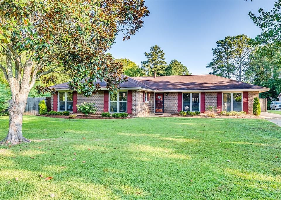 1st image of 319 Hiwassee Dr