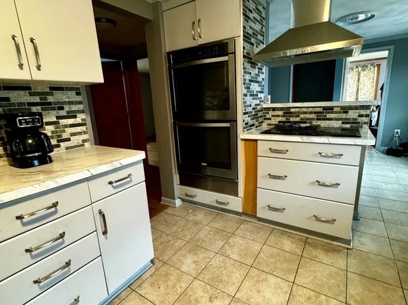 258 Dupont Ave, Tonawanda, NY 14150