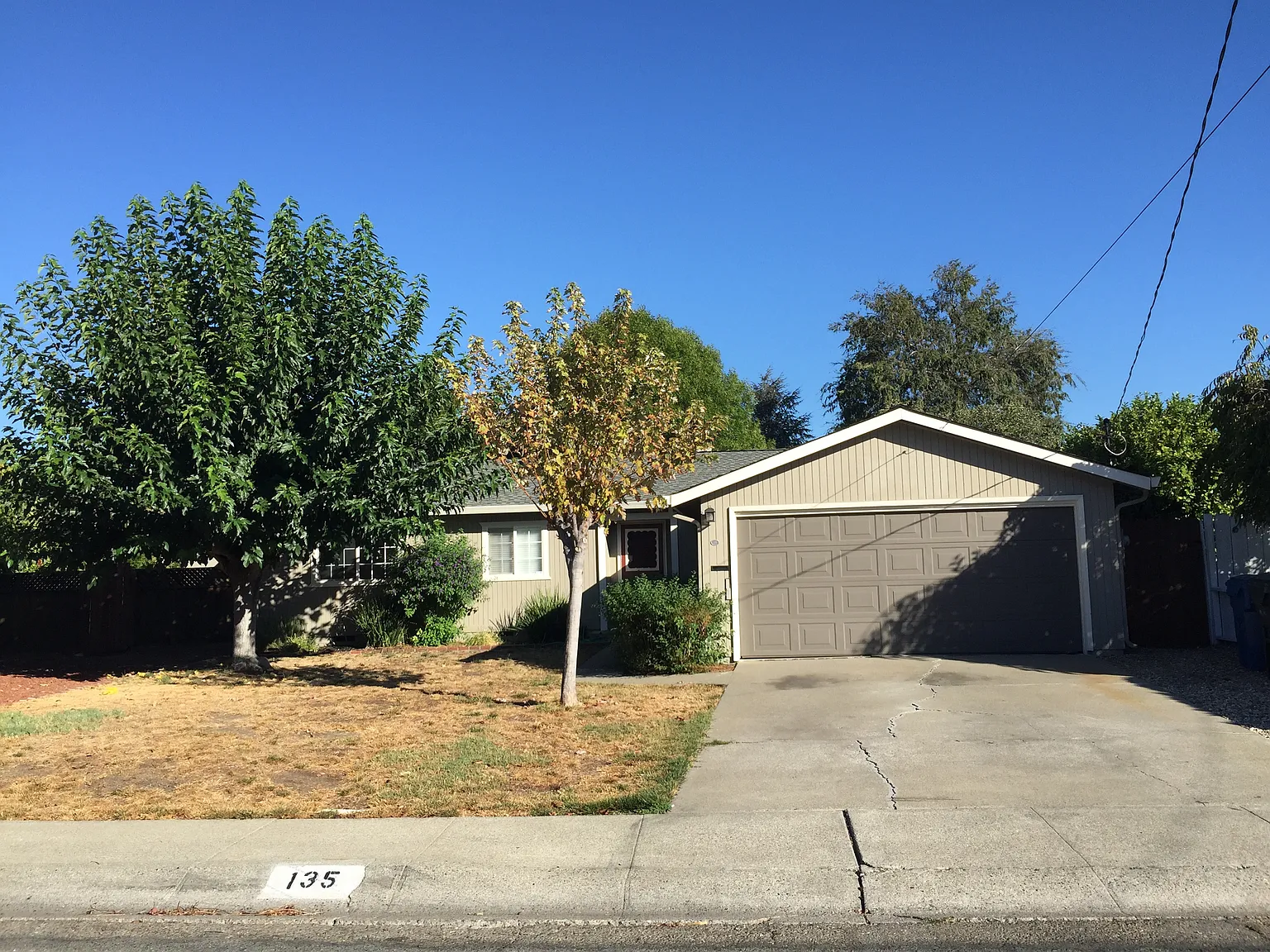 135 Lorenzo Dr photo 1