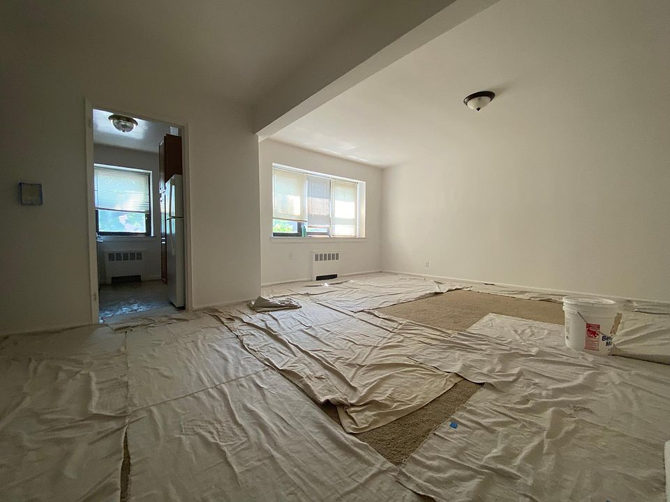 1st image of 44 Fleetwood Ave