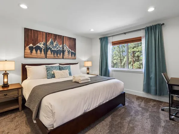 1463 Ormsby Dr, South Lake Tahoe, CA 96150