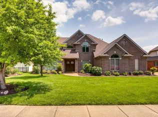 408 Sandalwood Dr, Evansville, IN 47715