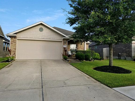 2nd image of 11451 Elizabeth Brook Dr