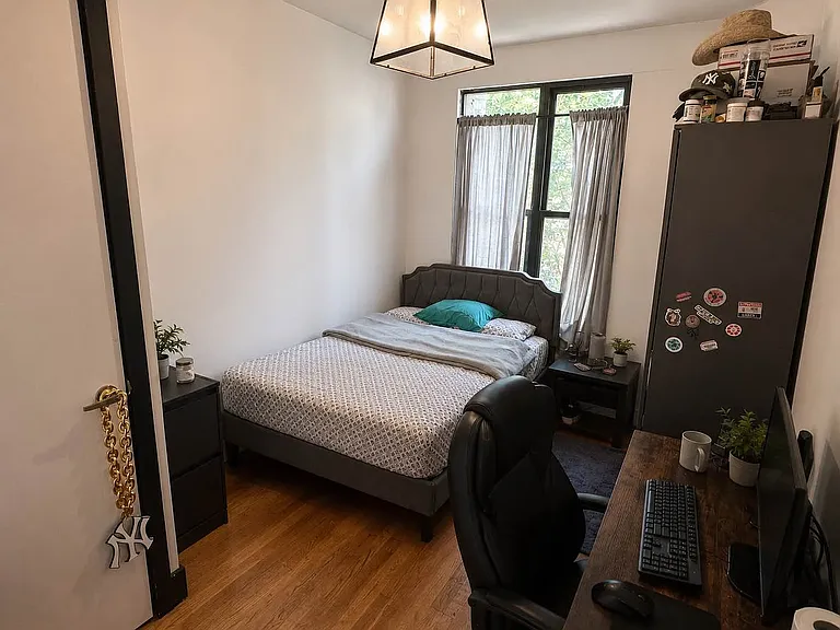 954 Madison St #2F — Photo 4