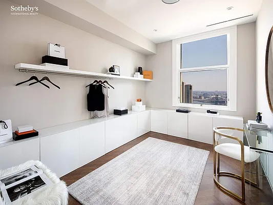 Sold by Sotheby's International Realty | media 7