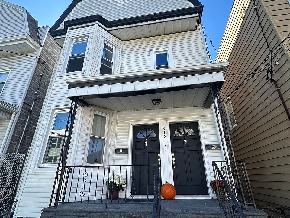 1st image of 313 Pearsall Ave Floor 2