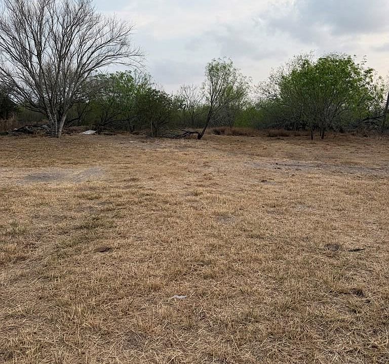 2nd image of S Weaver Rd