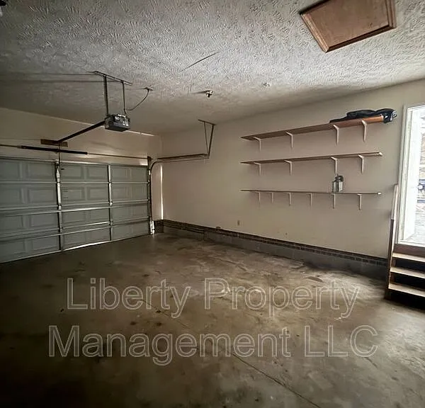 1222 Skyline Dr — Photo 16