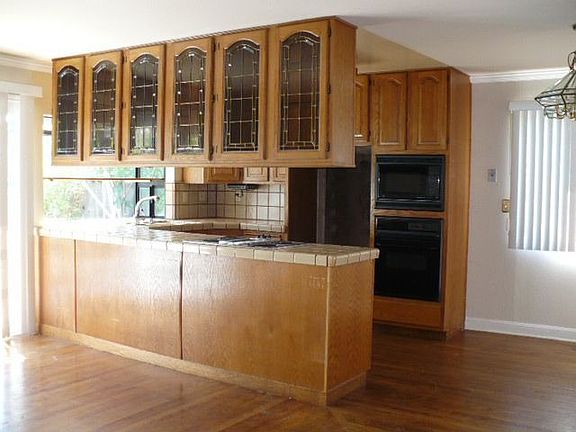 3rd image of 5663 Comanche Dr