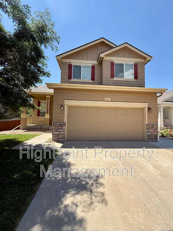 3 bed, 2.5 bath, 1373 sqft, $2,700 — Photo 1