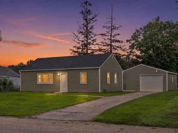 2709 Markay St SE, Rochester, MN 55904