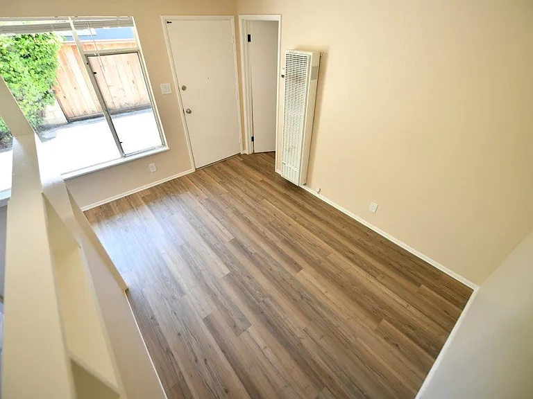 1225 Ashby Ave — Photo 5