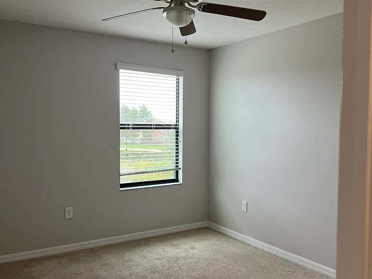 2400 Seven Oaks Dr — Photo 12