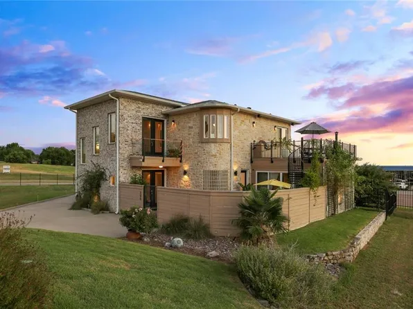 299 Harborview Dr, Rockwall, TX 75032