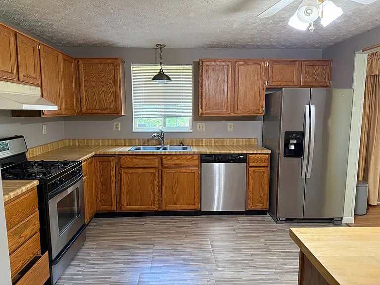 6775 Windfaire Dr — Photo 9