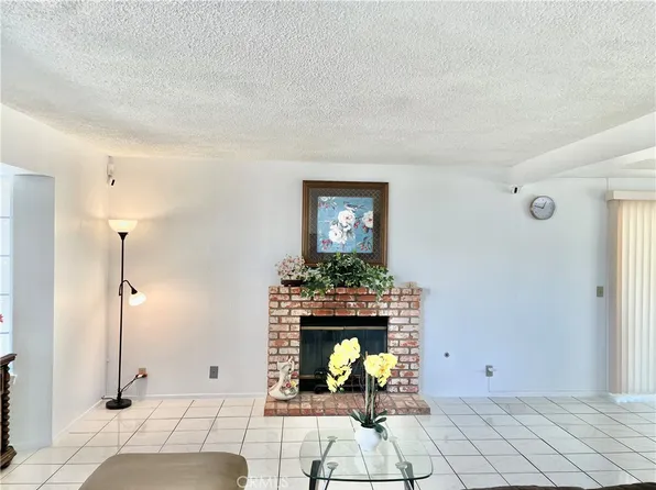 16831 Grant St, Victorville, CA 92395