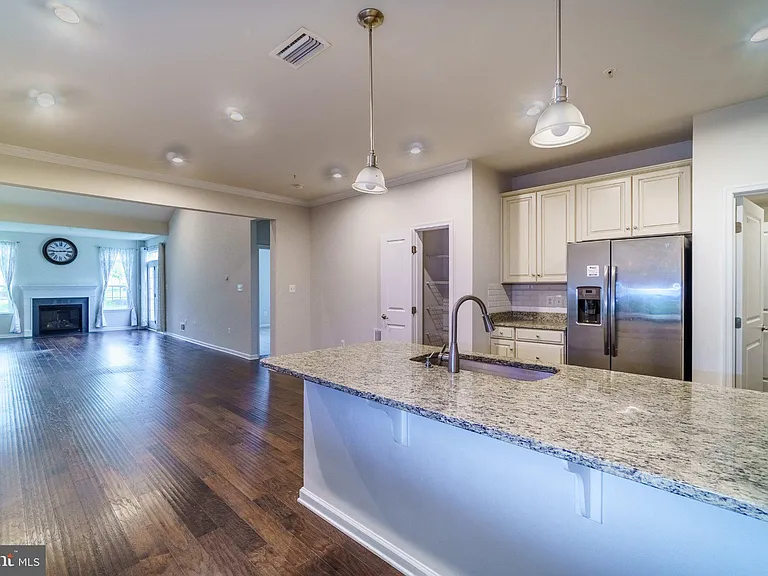 6573 Autumn Olive Dr — Photo 1