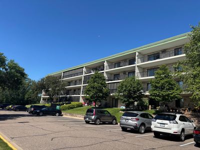 10521 Cedar Lake Rd APT 411, Minnetonka, MN, 55305
