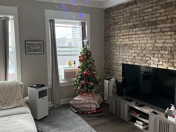 136 N Marion St APT 3B, Oak Park, IL 60301