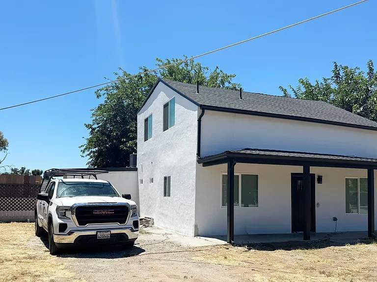 2400 River Rd — Photo 1
