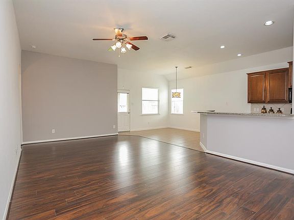 4th image of 4230 La Terre De Vin Ct