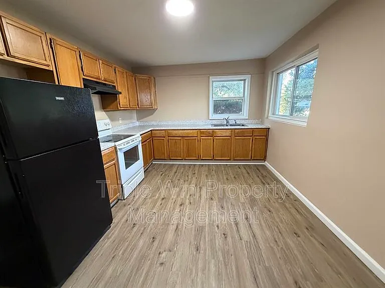 1911 Redman Rd — Photo 9
