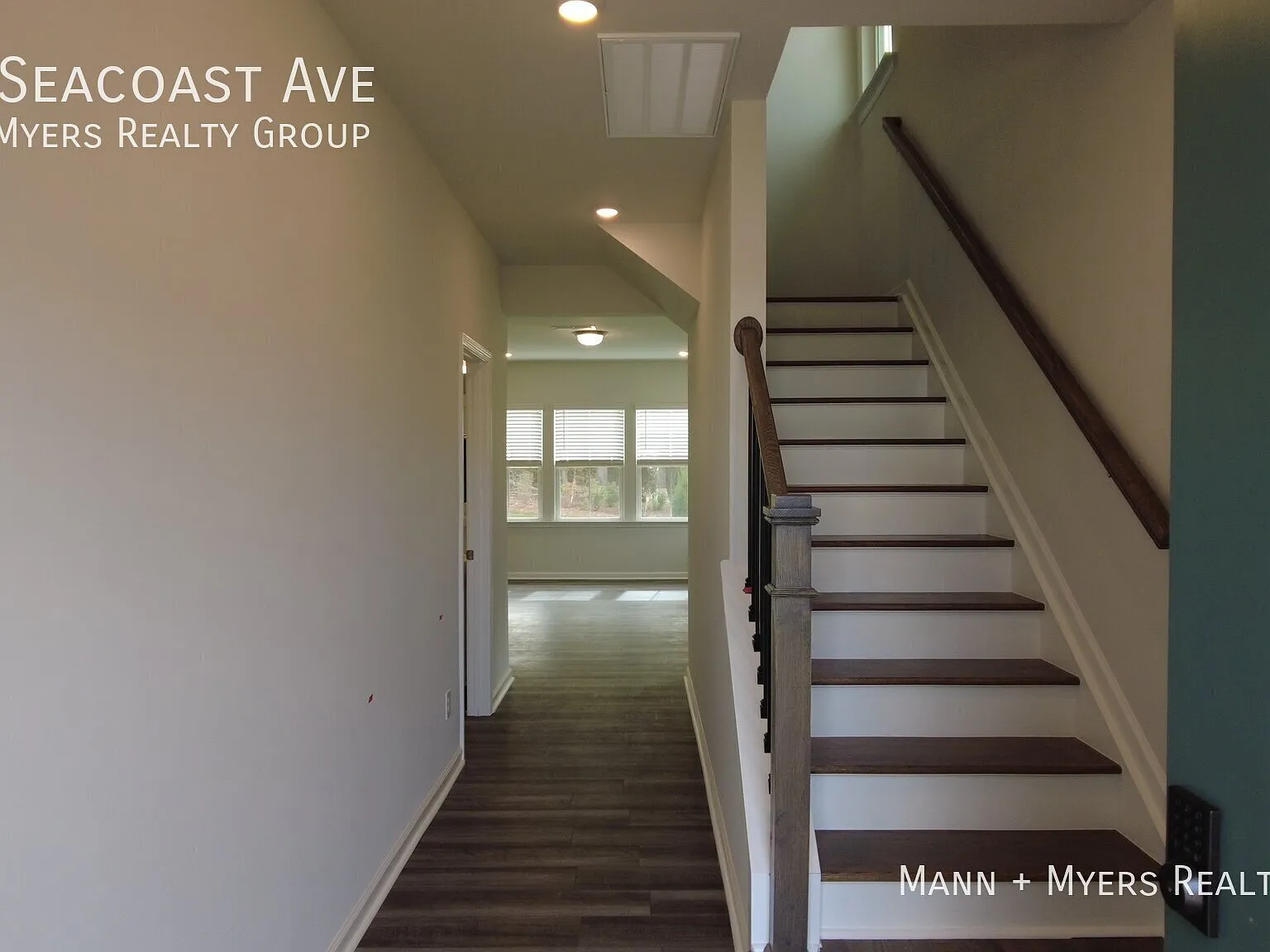 3bd End Unit Townhome in Durham — Photo 4