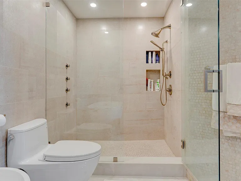 4240 Galt Ocean Dr #1006 — Photo 17