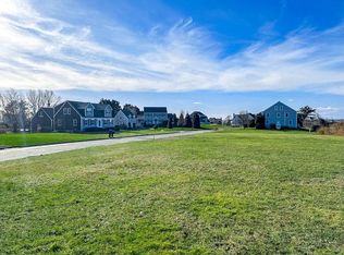 8 Sunset Beach Rd, Fairhaven, MA 02719