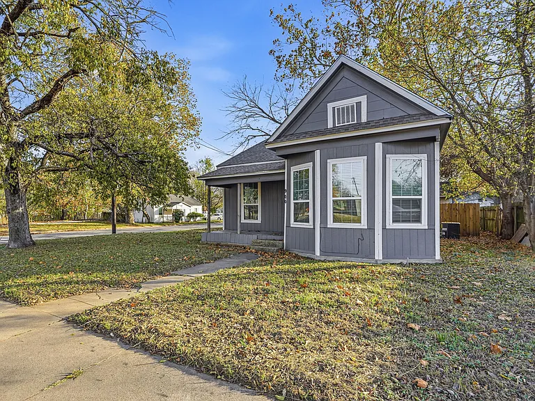 900 W Morgan St — Photo 27