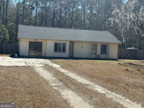 3141 Clarks Bluff Rd, Kingsland, GA 31548