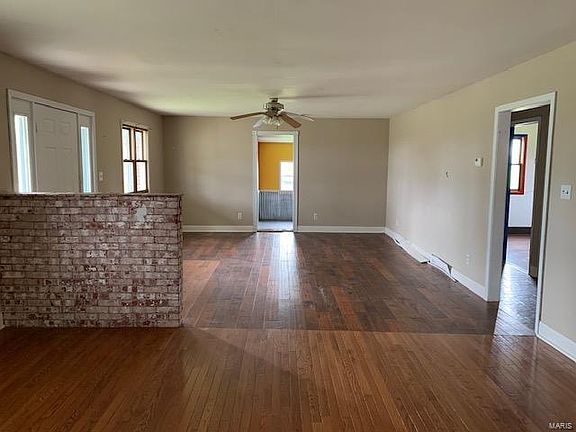 3rd image of 106 West St