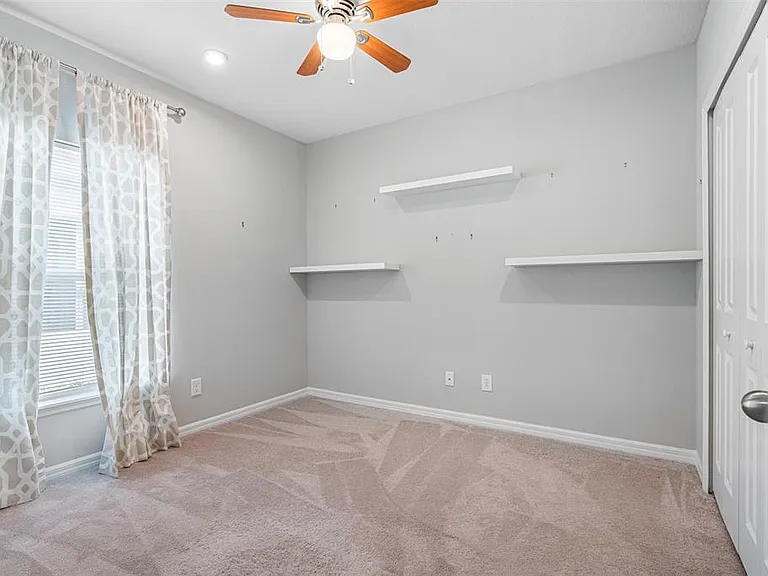 11234 High Noon Trl — Photo 8