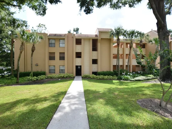 610 Cranes Way APT 202, Altamonte Springs, FL 32701