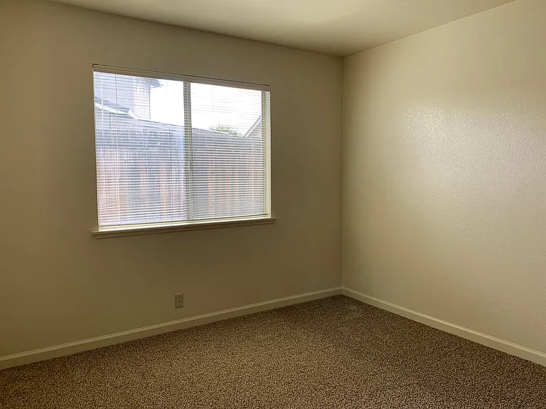 Highland 1591 — Photo 15