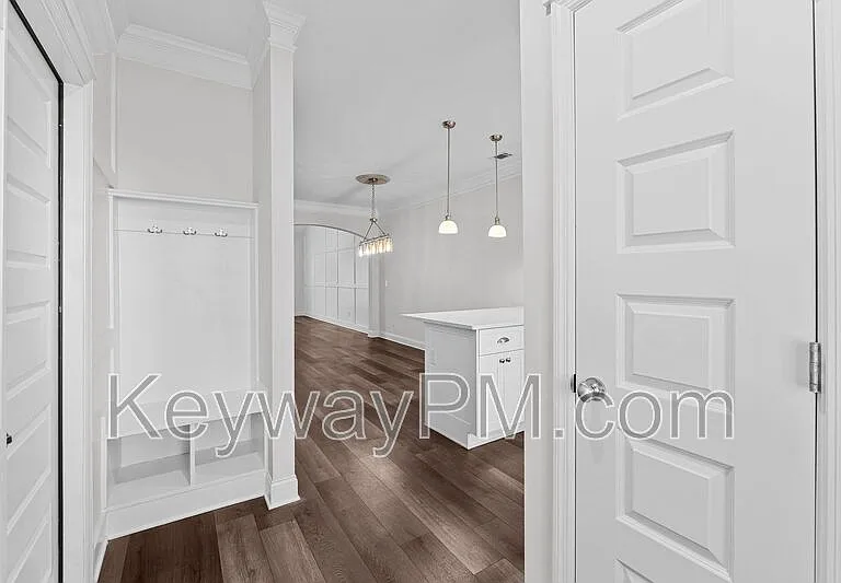 2419 Sequoia Trl — Photo 3