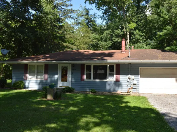 3258 S Oak St, Warsaw, IN 46580