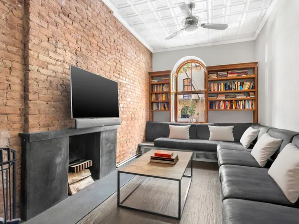 215 East 17th Street image 1 of 8