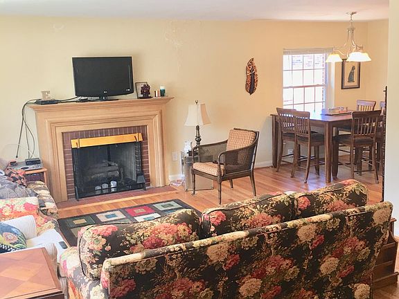5th image of 7425 Delmar Blvd #A