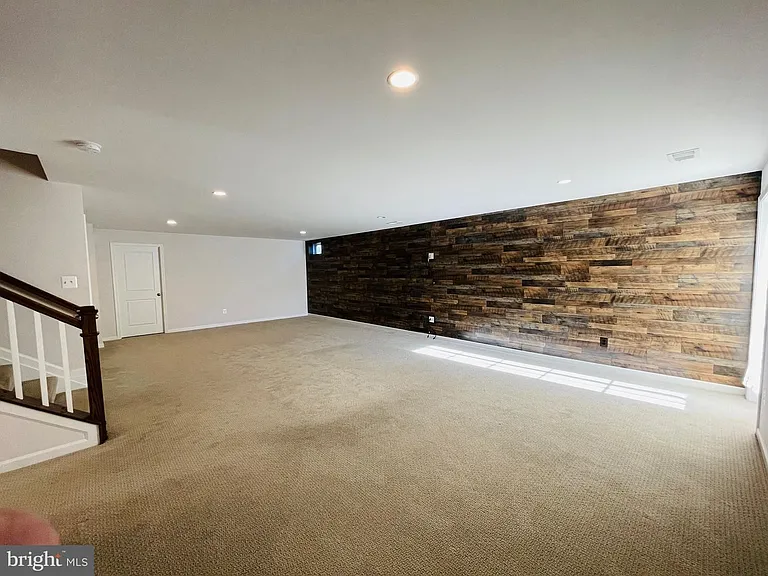 508 Sourwood Ct — Photo 6