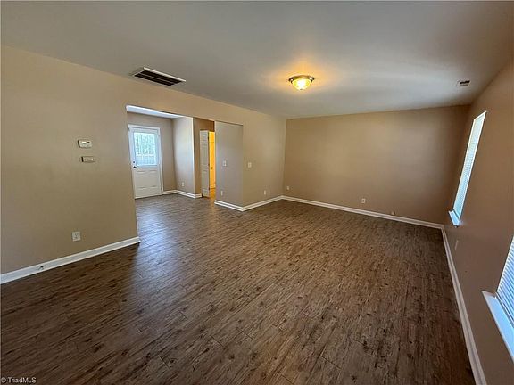 3rd image of 3608 Sherbourne Ln